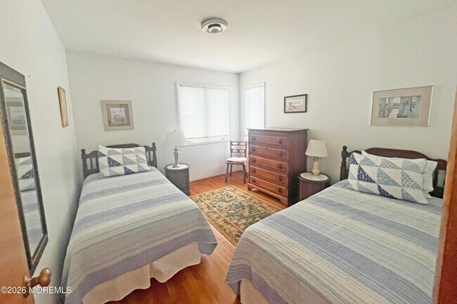 Building Photo - 416 Salem Ave