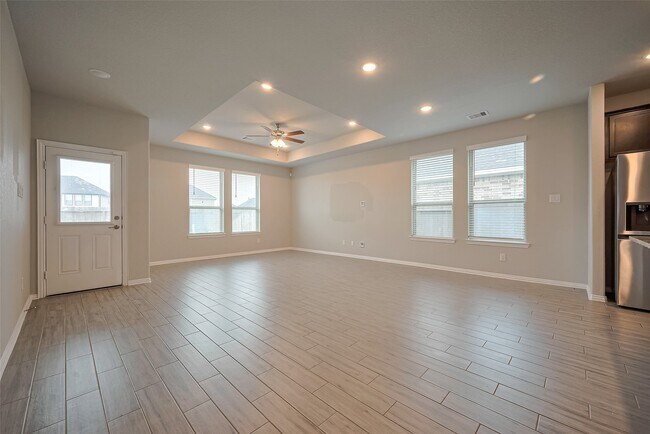 Building Photo - 31415 Conover Dr