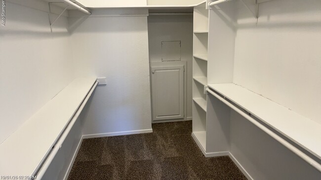 Building Photo - 905 Rose St