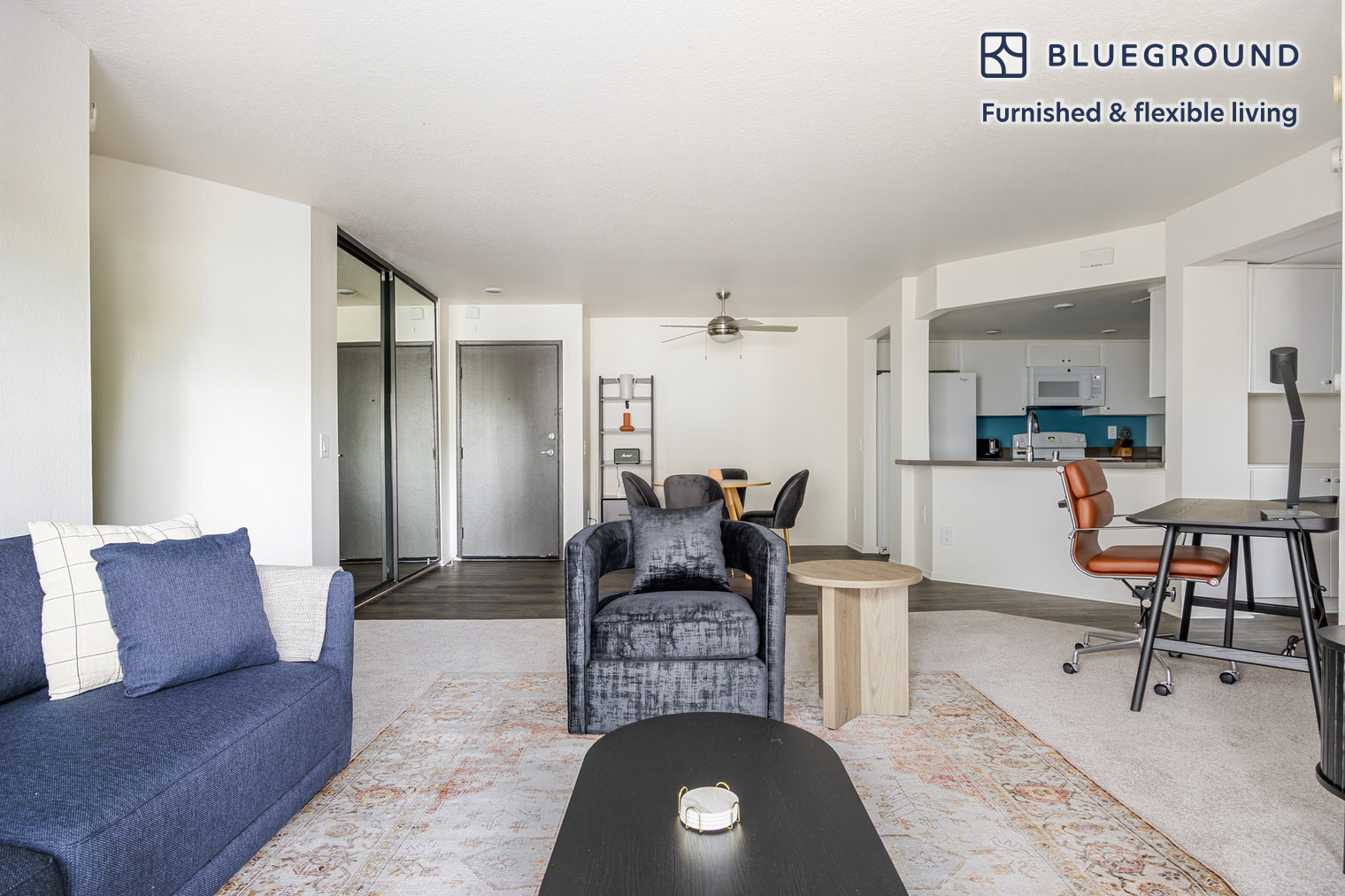 Building Photo - 10983 Bluffside Dr