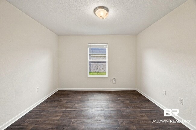 Building Photo - 14615 Dayton Cir