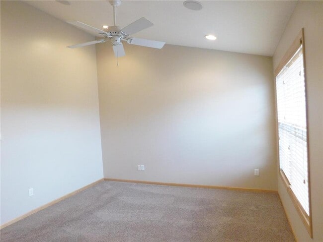 Building Photo - 4723 Woodland Ave
