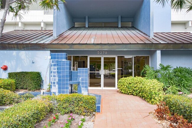 Building Photo - 5279 Isla Key Blvd S