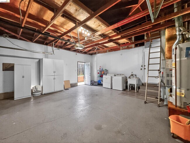 Building Photo - 2928 Rio Grande Dr