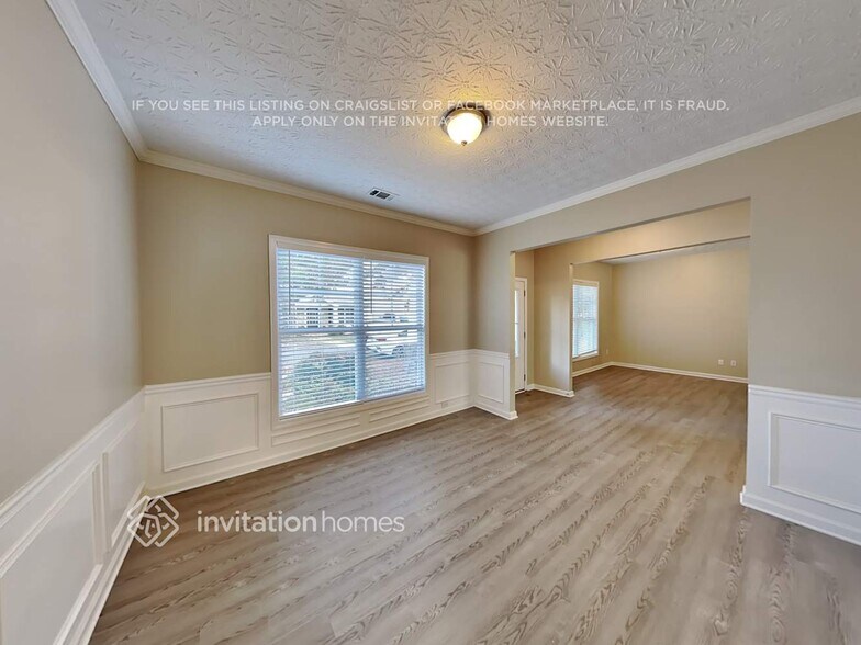 Building Photo - 807 Inkberry Rd