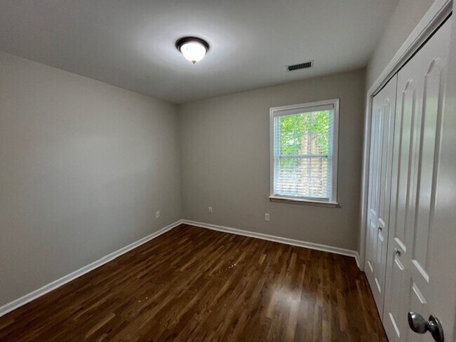 Building Photo - 3308 Greenridge Way