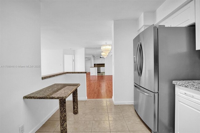 Building Photo - 3530 Mystic Pointe Dr