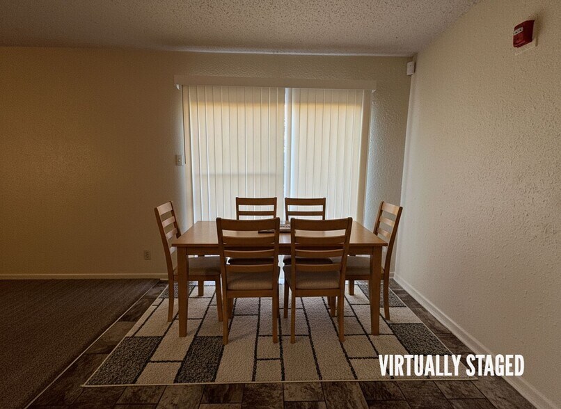 Building Photo - 3609 Hereford Ln