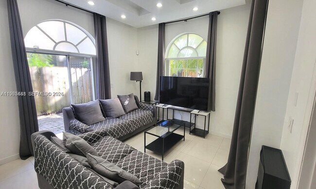 Building Photo - 3356 Bird Ave