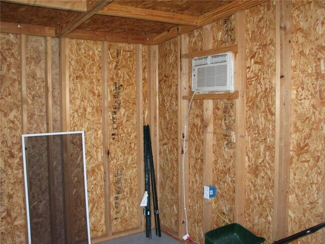 Building Photo - 123 Bayliss St