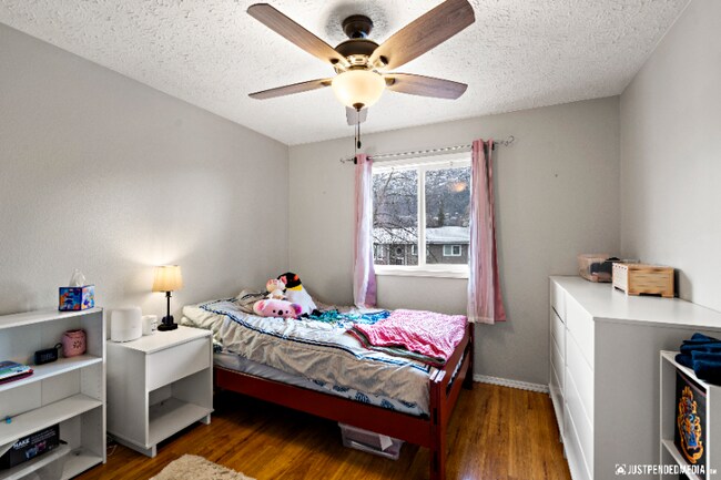 Building Photo - 9202 Cam Island Cir