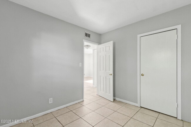 Building Photo - 1224 W 18th St