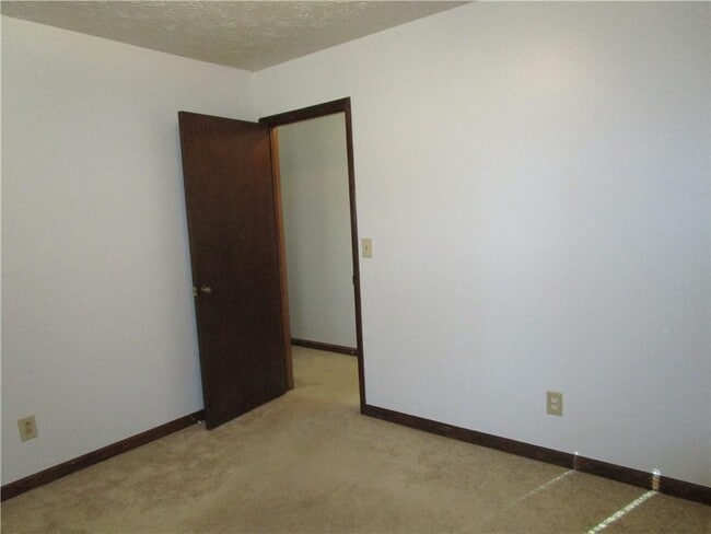 Building Photo - 1623 Rex Dr