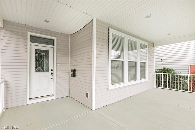 Building Photo - 2240 E 97th St