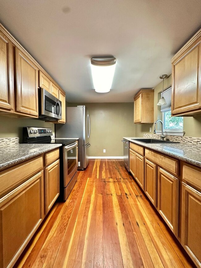 Building Photo - COMING OCTOBER 2025 - Spacious 1-Bedroom A...
