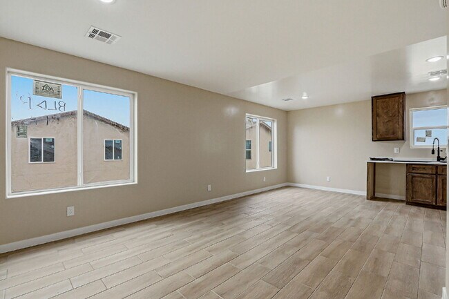 Building Photo - Brand New 2 Bedroom Apartment. Accepts Housing Assistance