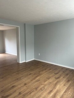 Building Photo - 839 Oak Leaf Ct