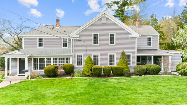 Building Photo - 15 Hackmatack St