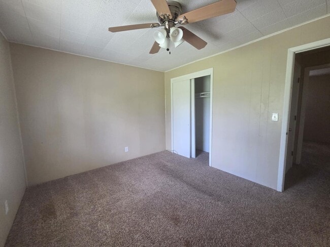 Building Photo - 1516 Hale Dr