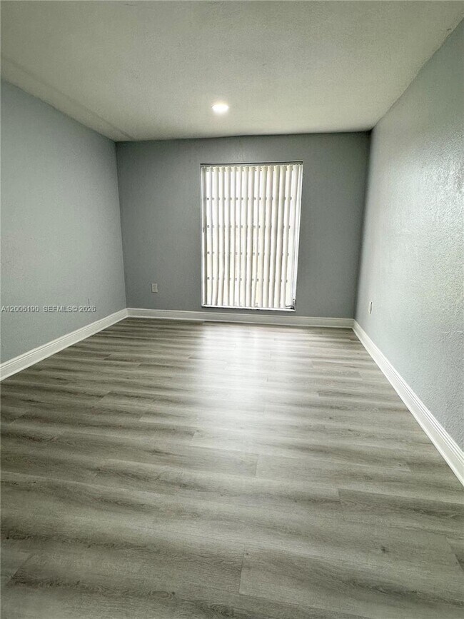 Building Photo - 9405 SW 76th St