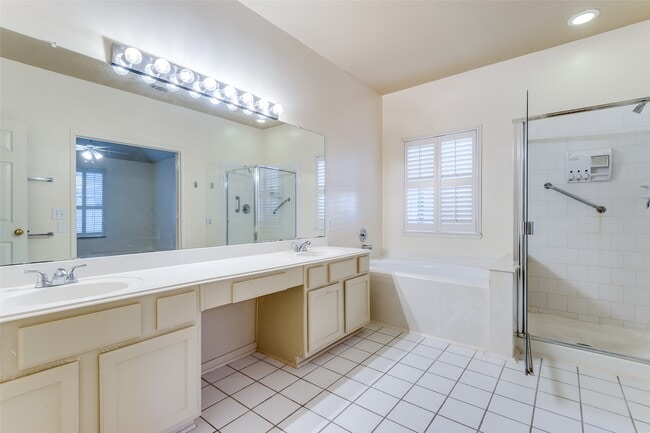 Building Photo - 127 S Winterport Cir