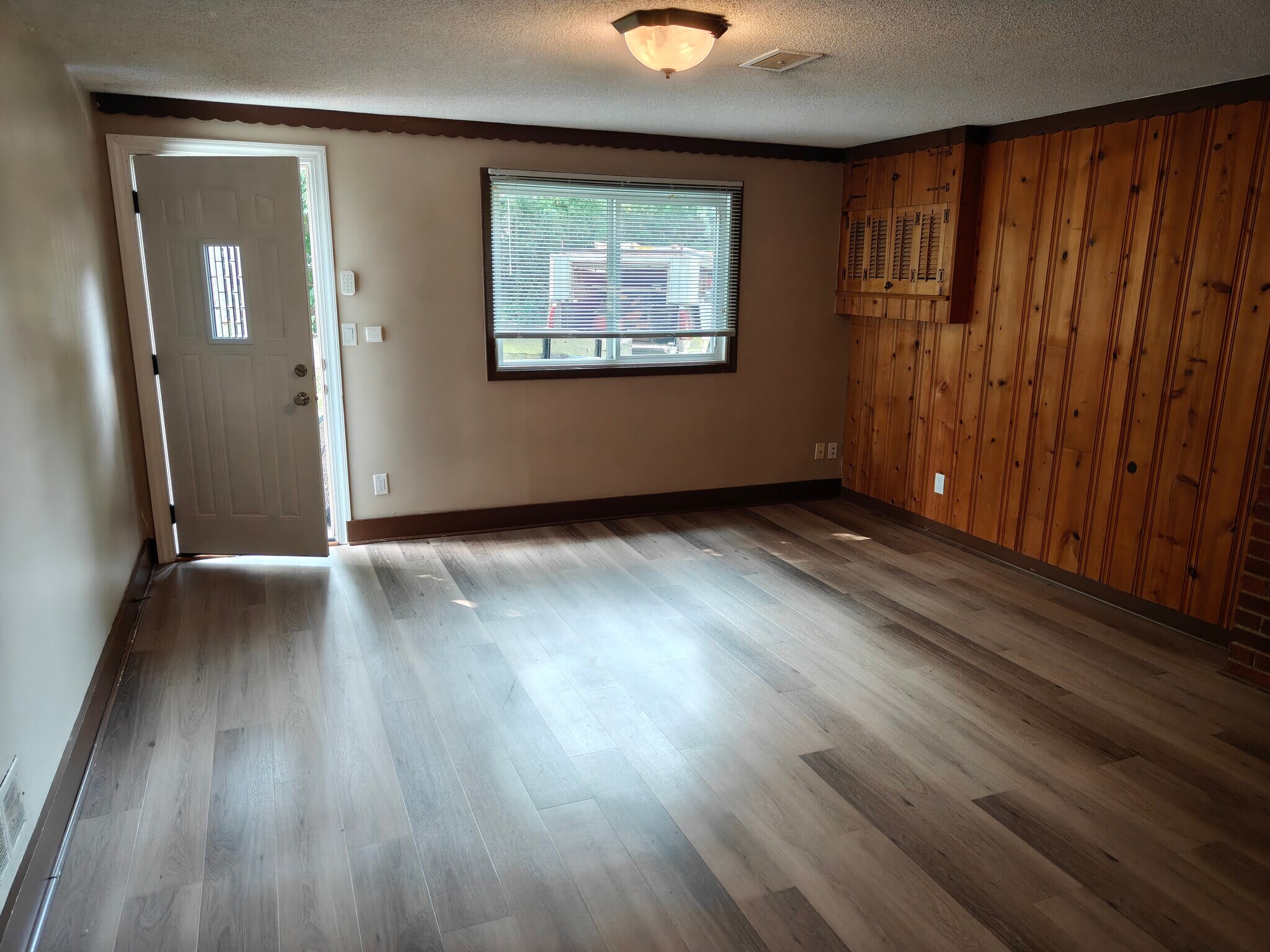 Walkout Basement - 6434 Xerxes Ave S