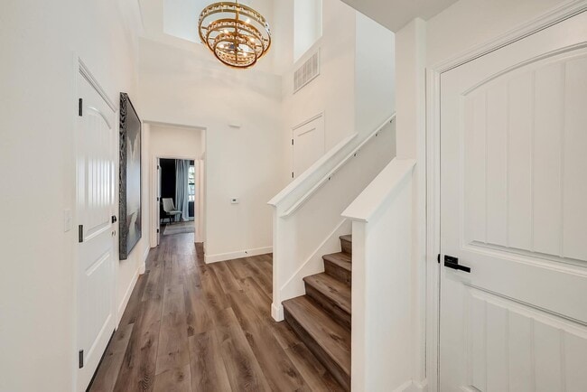 Building Photo - 2133 West Dr