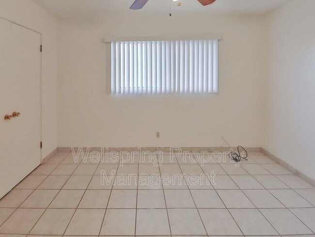 Building Photo - 213 Panamint Ave