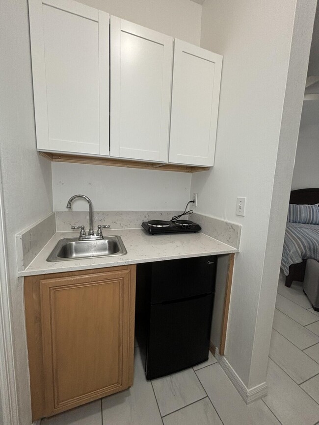 Building Photo - 9878 Perfect Dr