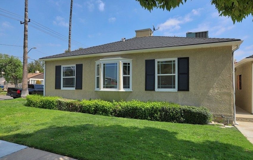 Building Photo - 1004 W Clark Ave