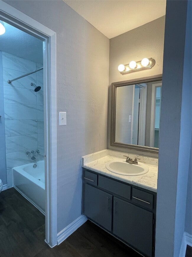 Building Photo - 16414 Stuebner Airline Rd