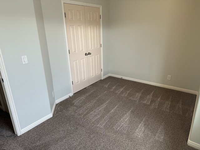 Building Photo - 136 Arlington Way