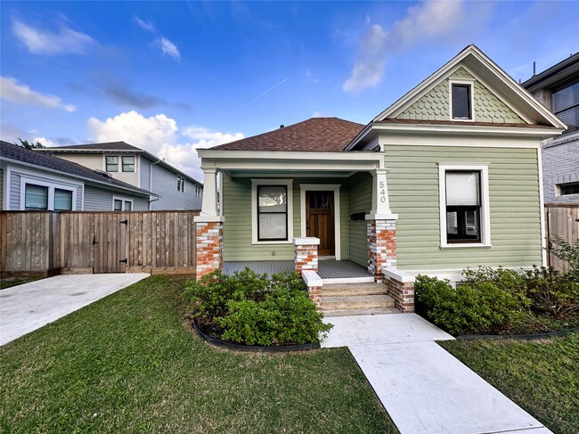 Building Photo - 540 Harvard St