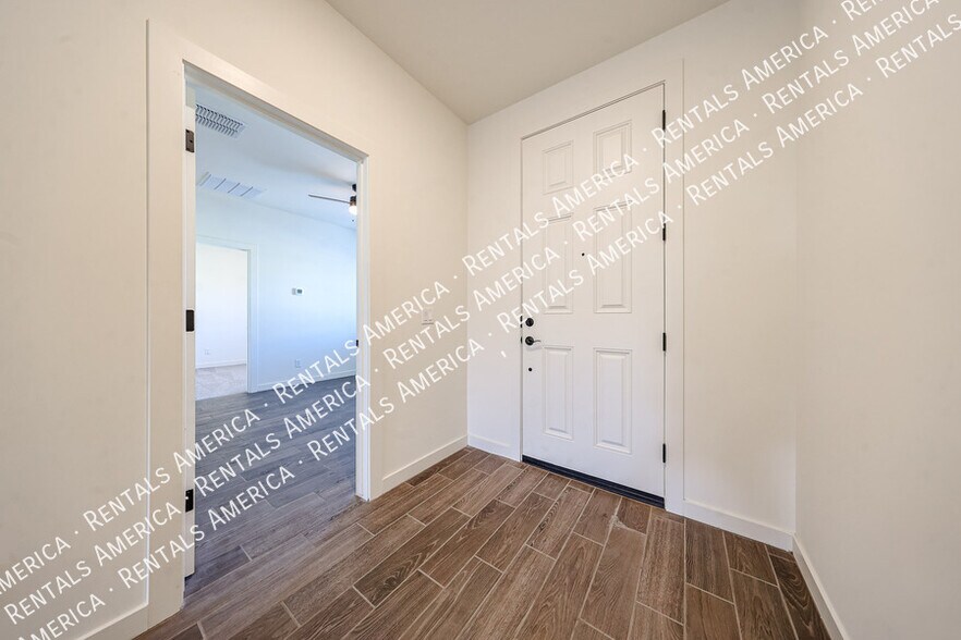 Building Photo - 12557 W Citrus Wy