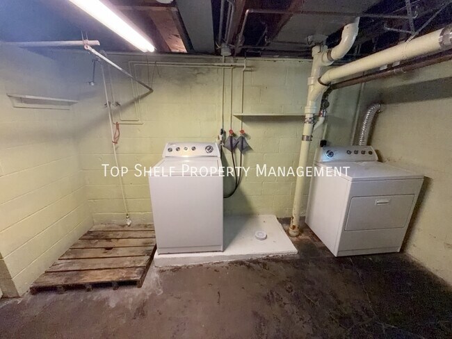 Building Photo - 3215 44th St