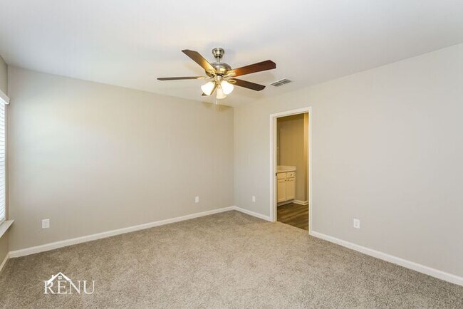 Building Photo - 136 Holster Holw Rd