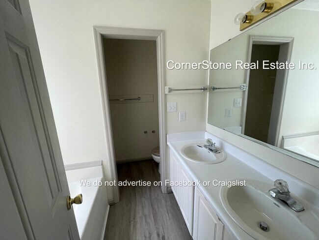 Building Photo - 203 Longleaf Pines Dr