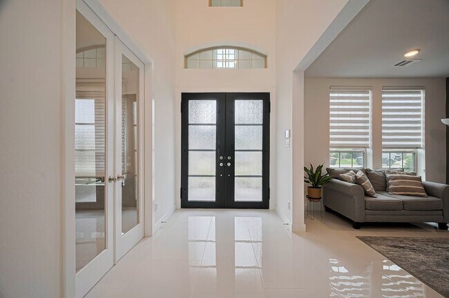 Building Photo - 18311 Licola Mdw Ln