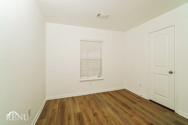 Building Photo - Coming Soon! First Month Free!