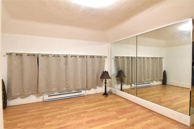 Building Photo - 28 Roosevelt Ave