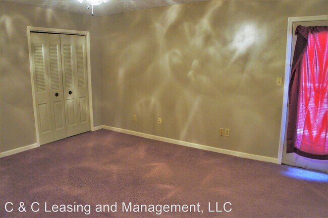 Building Photo - 6209 Cross Tie Ct