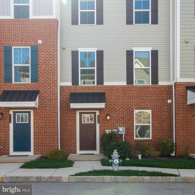 Building Photo - 308 Blue Welsh St