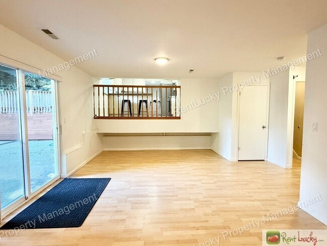 Building Photo - 4901 SW 327th Pl
