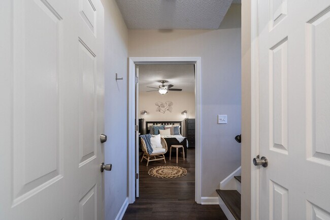 Building Photo - 112 Kings Mountain Ct
