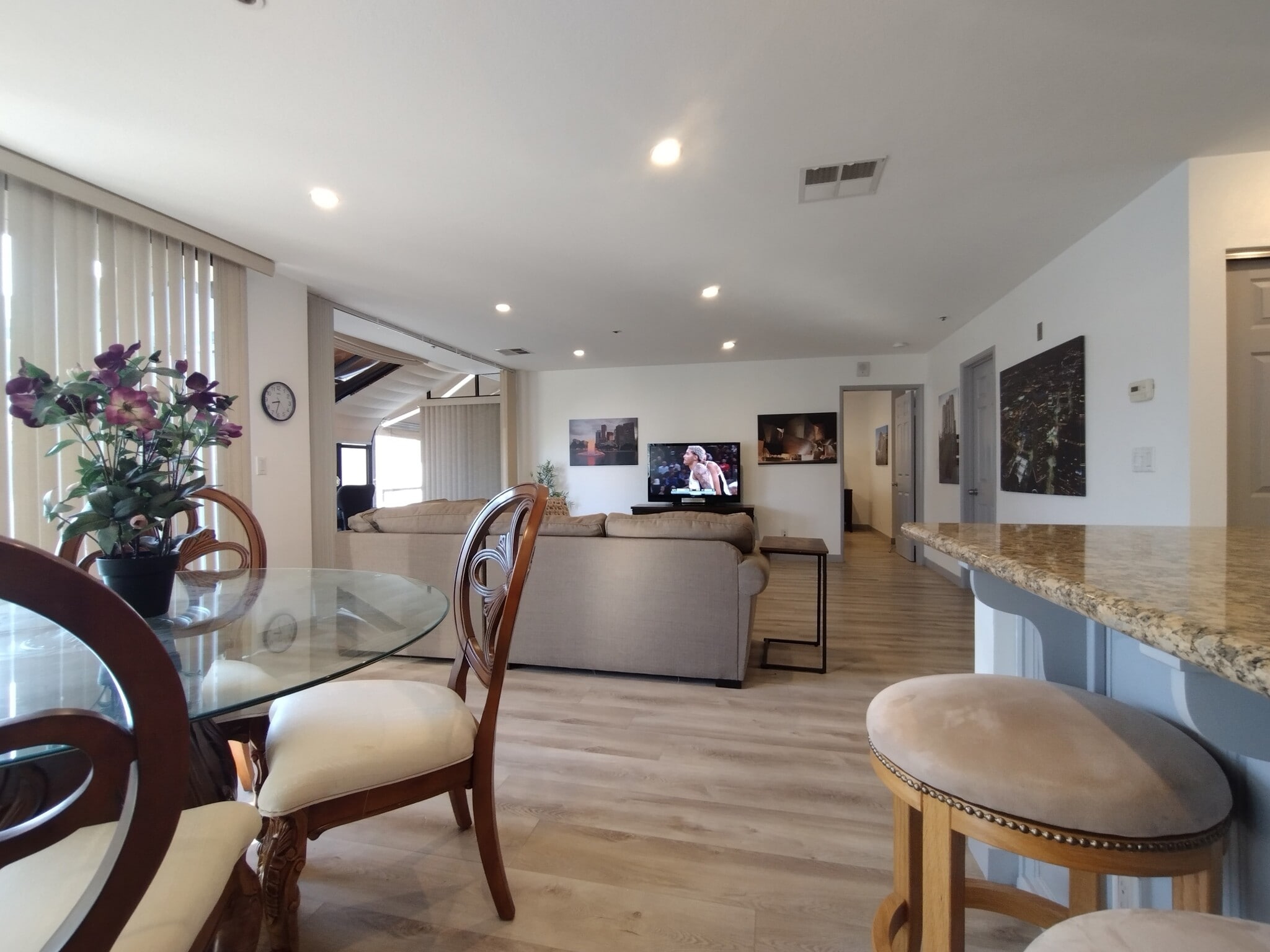 Dining/Living - 121 S Hope St