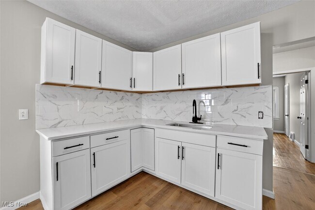 Building Photo - 4977 E 90th St