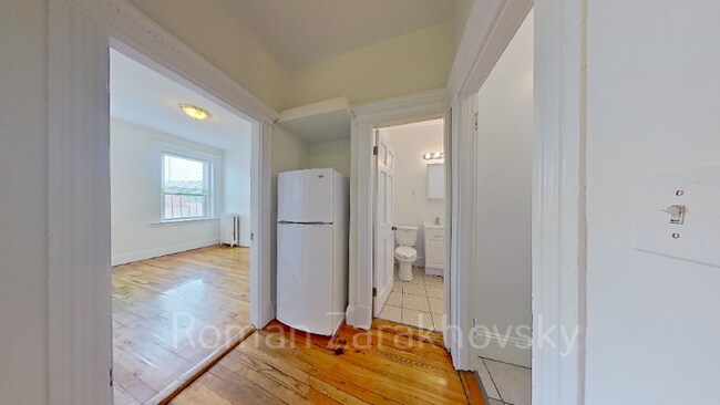 Building Photo - 1298 Commonwealth Ave