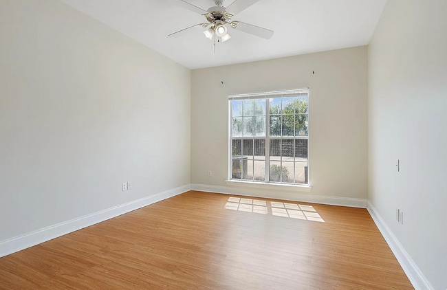 Building Photo - 1500 Brightside Dr