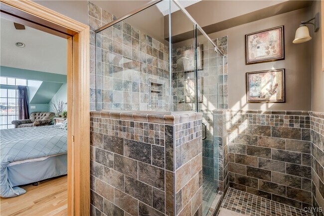 Building Photo - 207 General Smith Dr