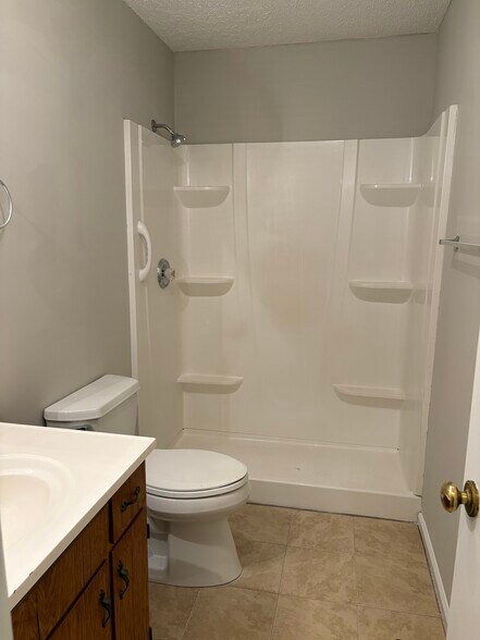 Bathroom - 133 Fairview Dr NW